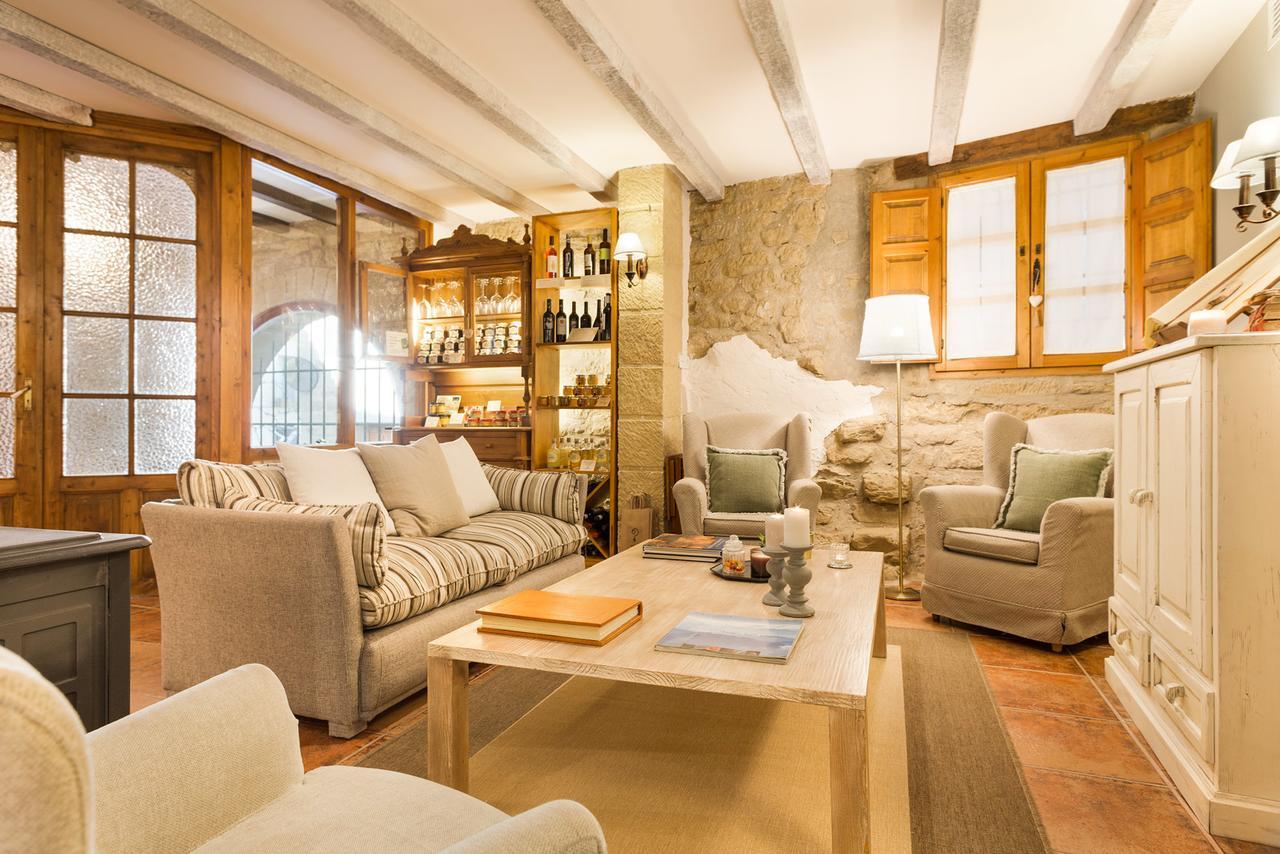 Posada De Uncastillo Extérieur photo