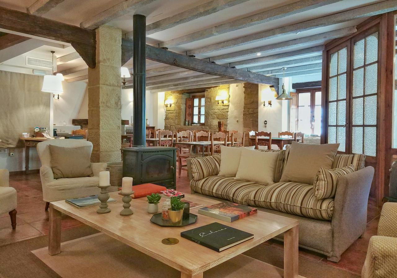 Posada De Uncastillo Extérieur photo
