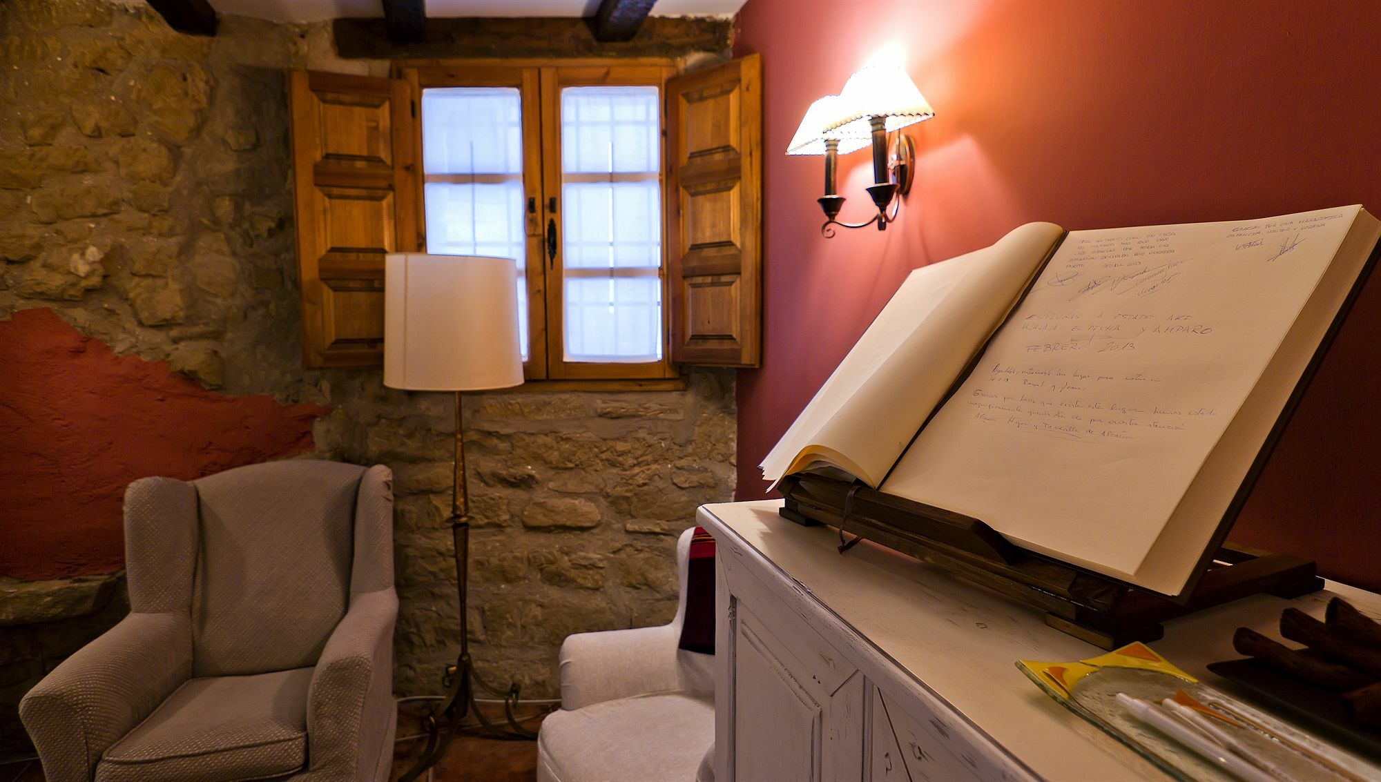 Posada De Uncastillo Extérieur photo
